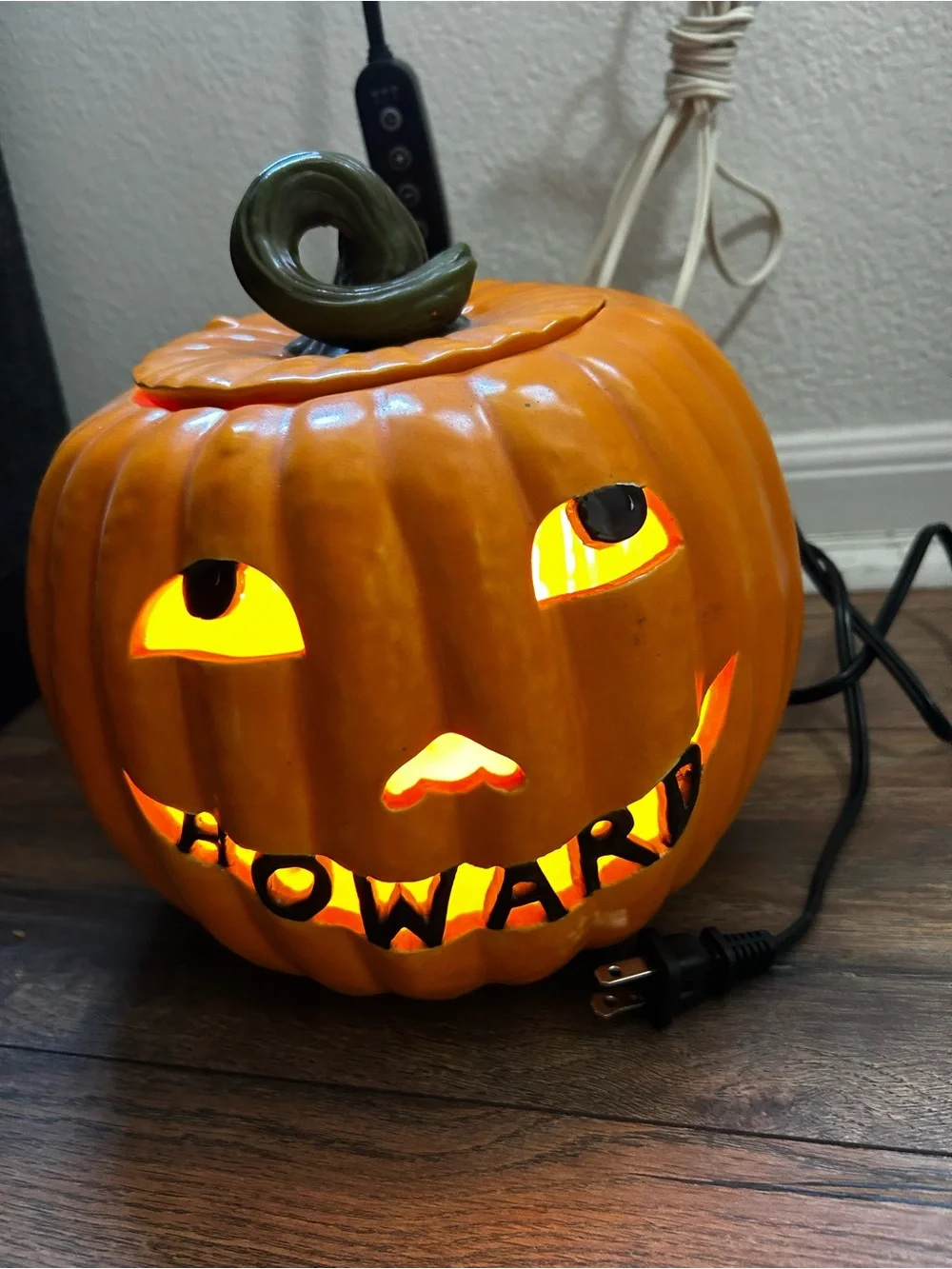 Vintage Halloween Atlantic Mold 2pc Ceramic Lighted Pumpkin Jack O Lantern 1970s